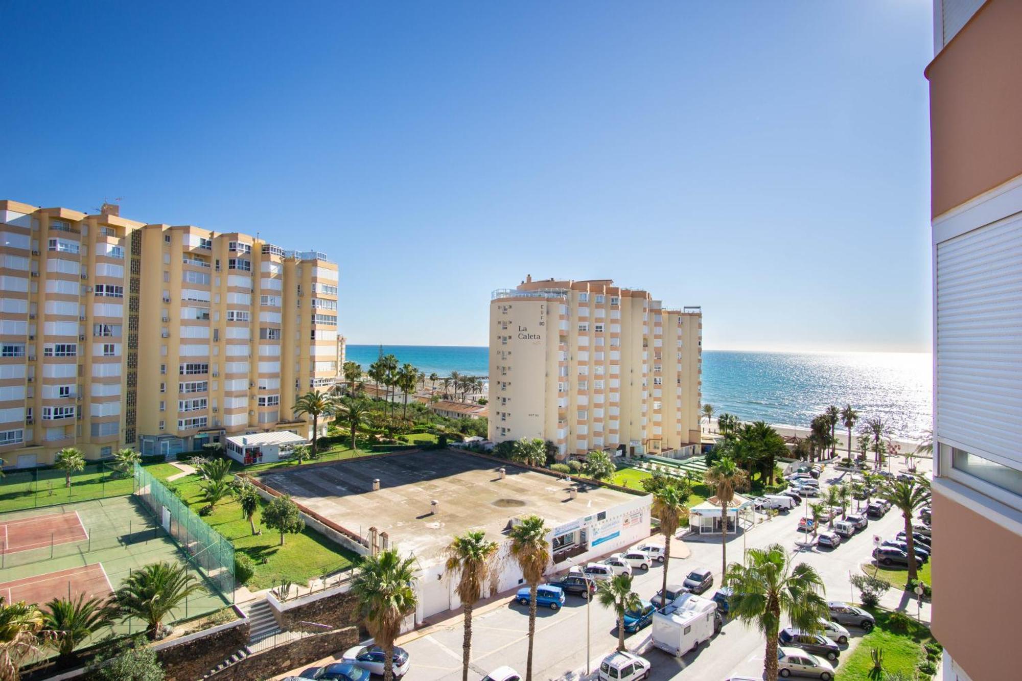 Modern Apartment With A Wonderful Sea View Torrox Exterior photo